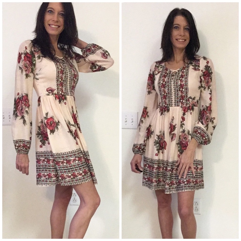 Small or Large Blush Floral Dress - Picture 4 of 6
